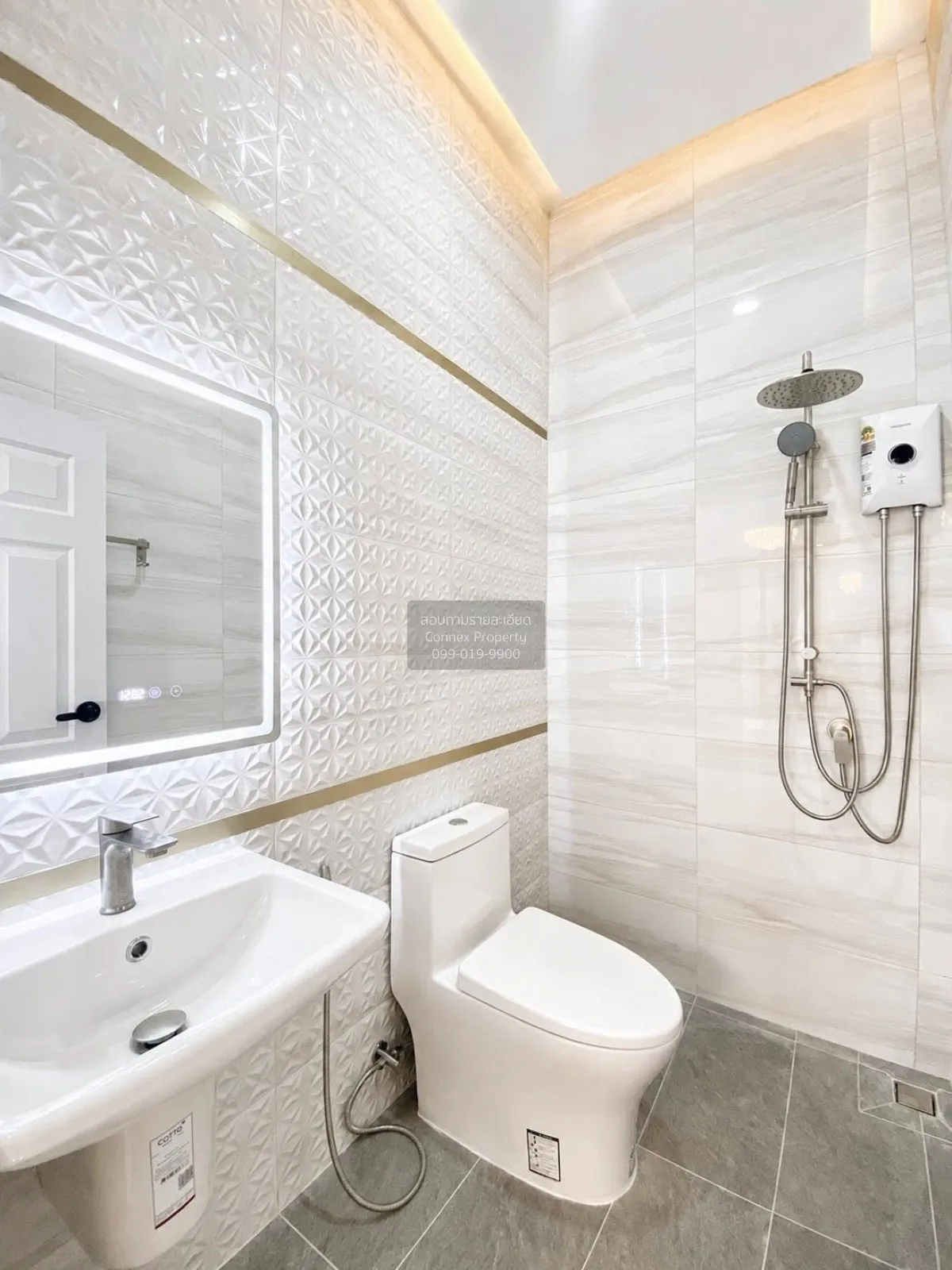 For Sale House , Paradise Hill 2 , Nong Prue , Bang Lamung , Chon