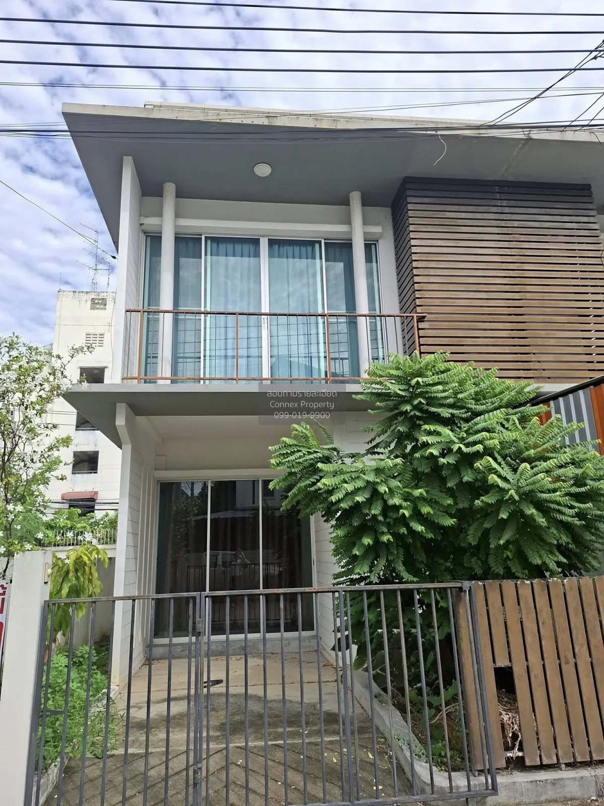 For Sale Townhouse/Townhome  , Grandity Bangbuathong , corner uni 1