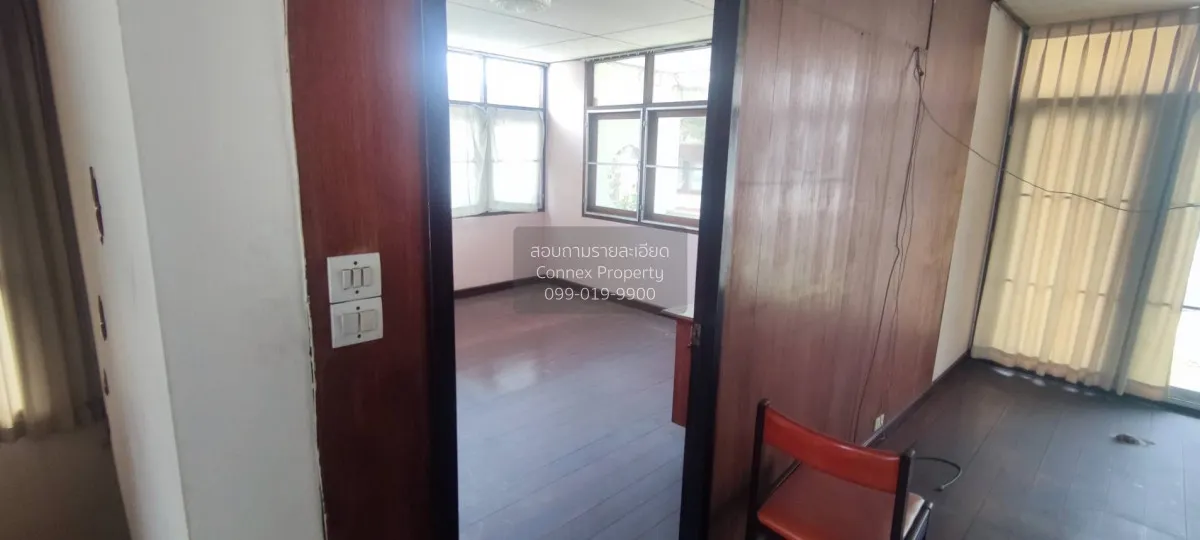 For Rent Custom-built detached house, Soi Ladprao 57. , Saphan So