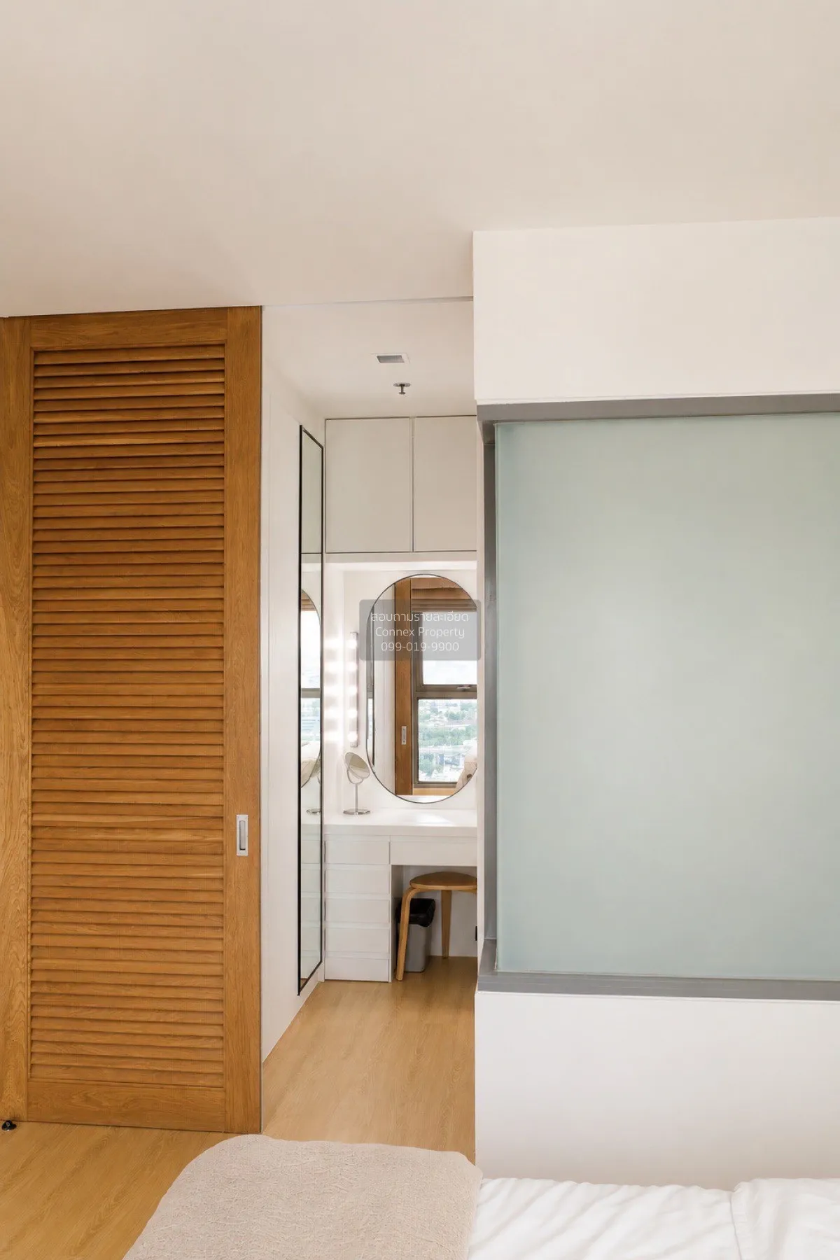 For Rent Condo , Ideo Q Phayathai , high floor , corner unit , wi