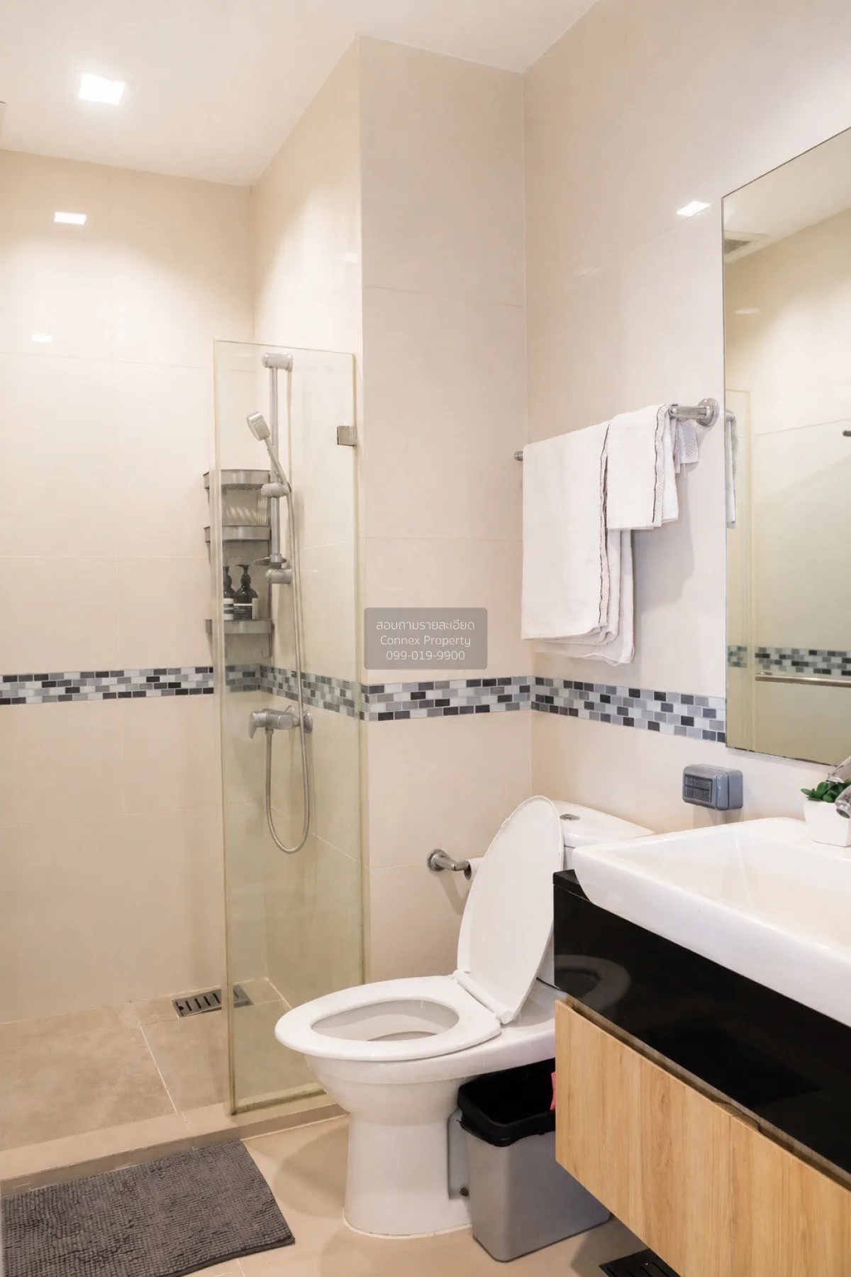 For Rent Condo , Ideo Q Phayathai , high floor , corner unit , wi