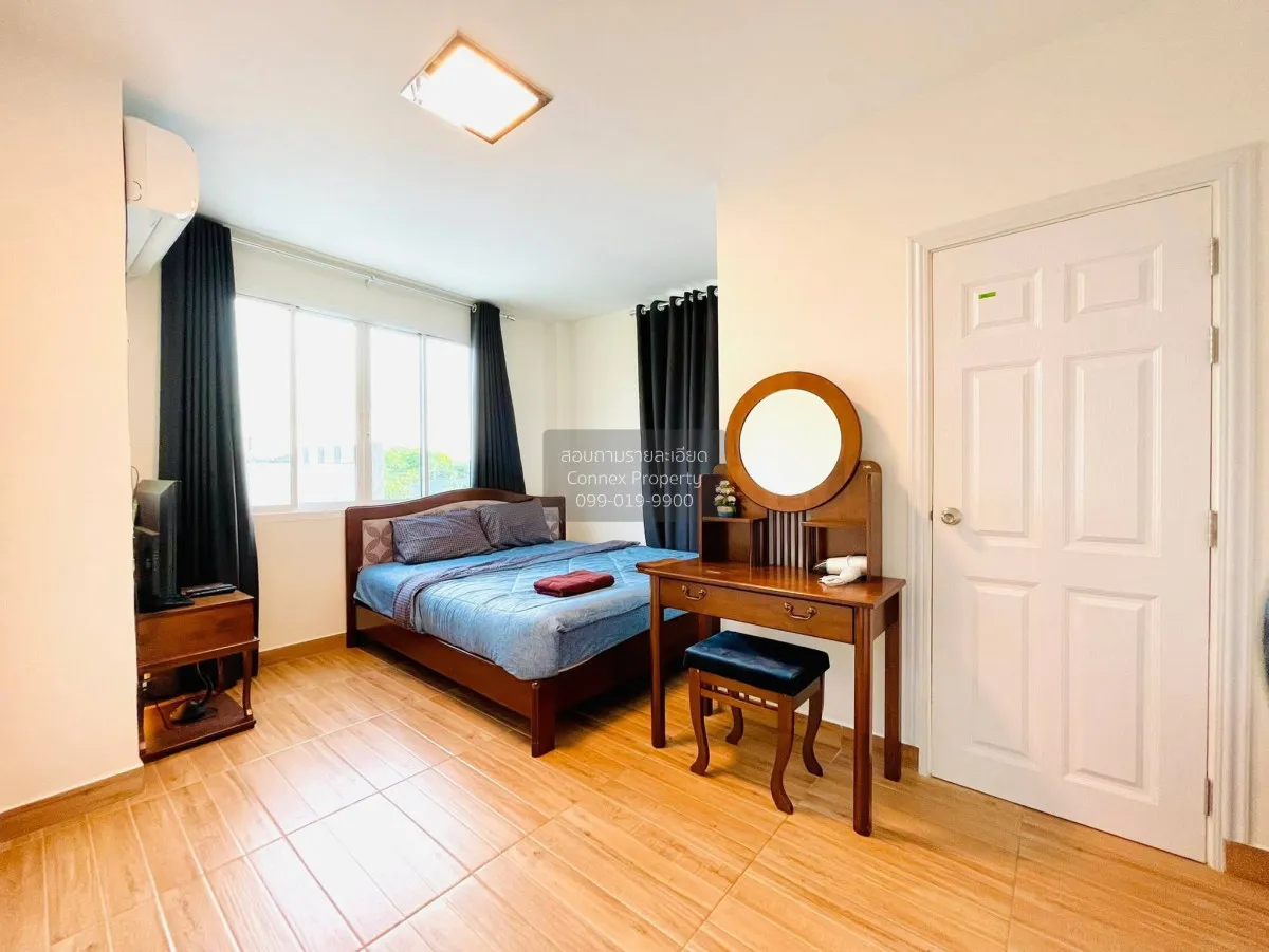 For Rent Heart Beach Loft in Dream, 150 square wa, Bang Lamung. ,