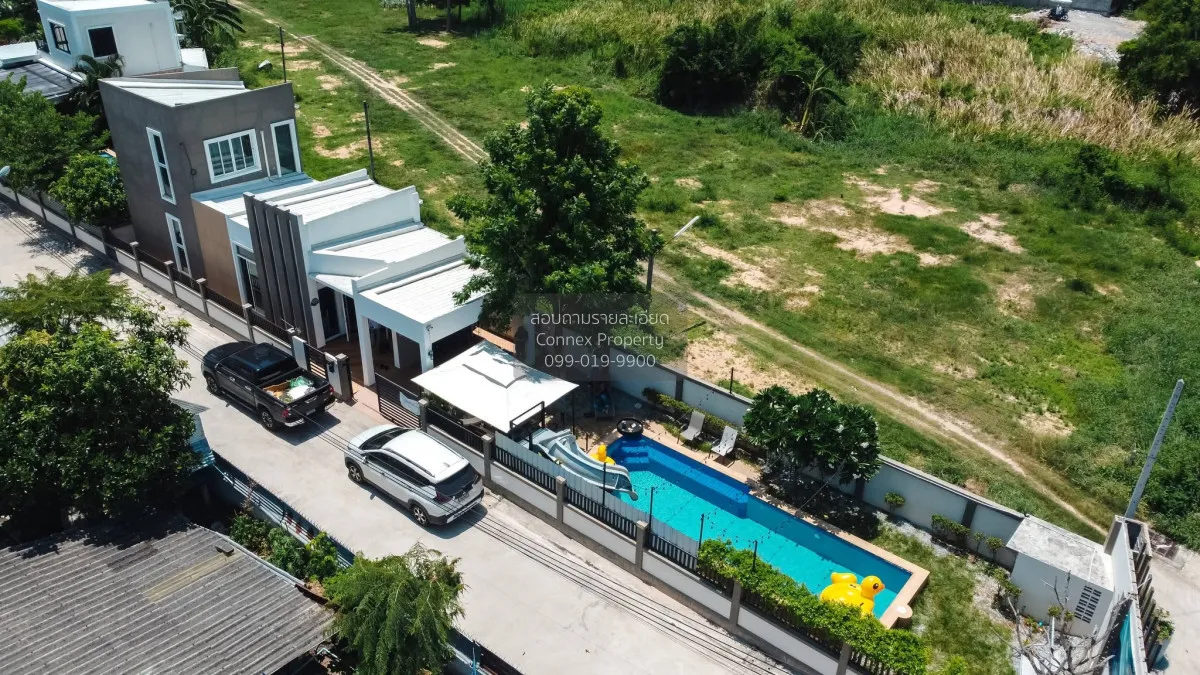 For Rent Heart Beach Loft in Dream, 150 square wa, Bang Lamung. ,