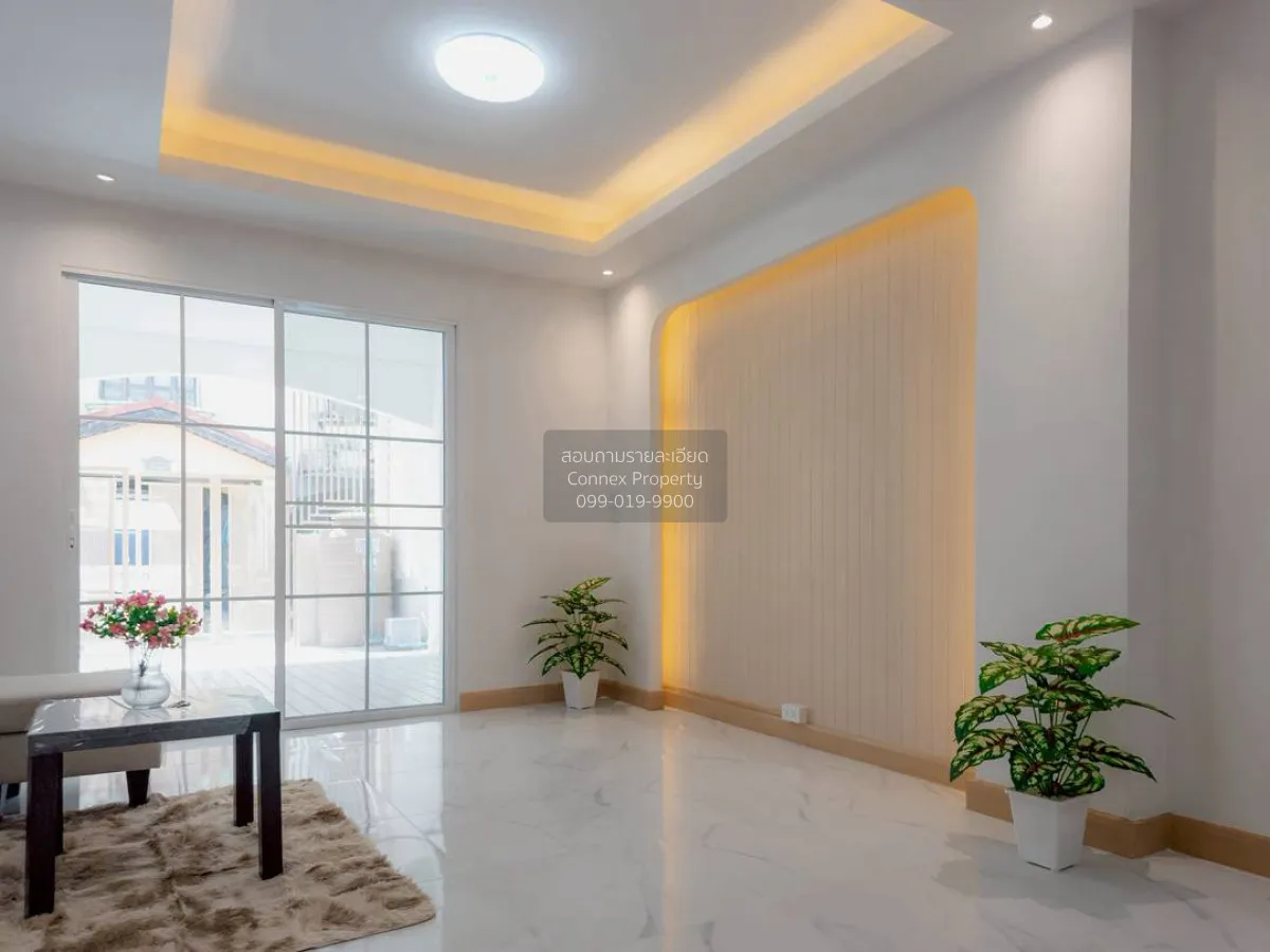 For Sale Townhouse/Townhome  , Baan Piya Wararom 3  , newly renov 4