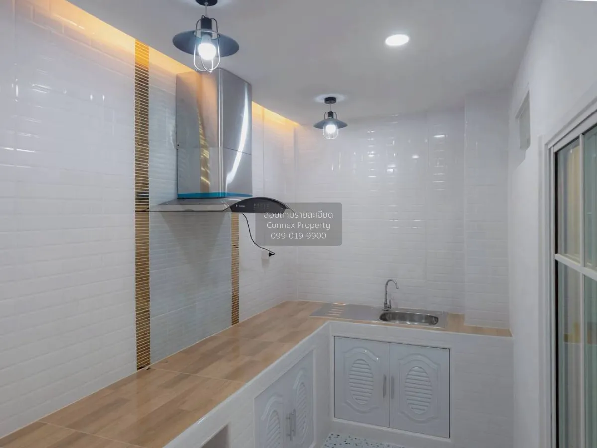 For Sale Townhouse/Townhome  , Baan Piya Wararom 3  , newly renov