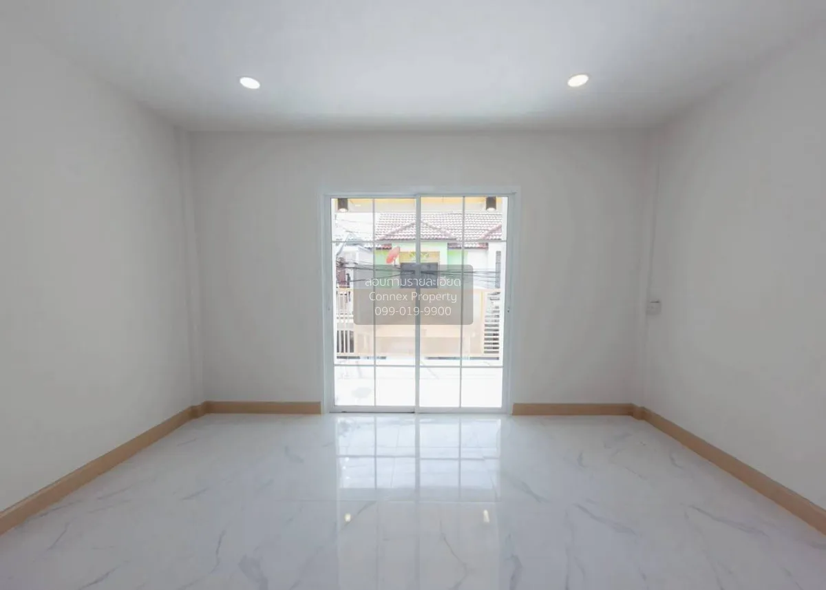 For Sale Townhouse/Townhome  , Baan Piya Wararom 3  , newly renov