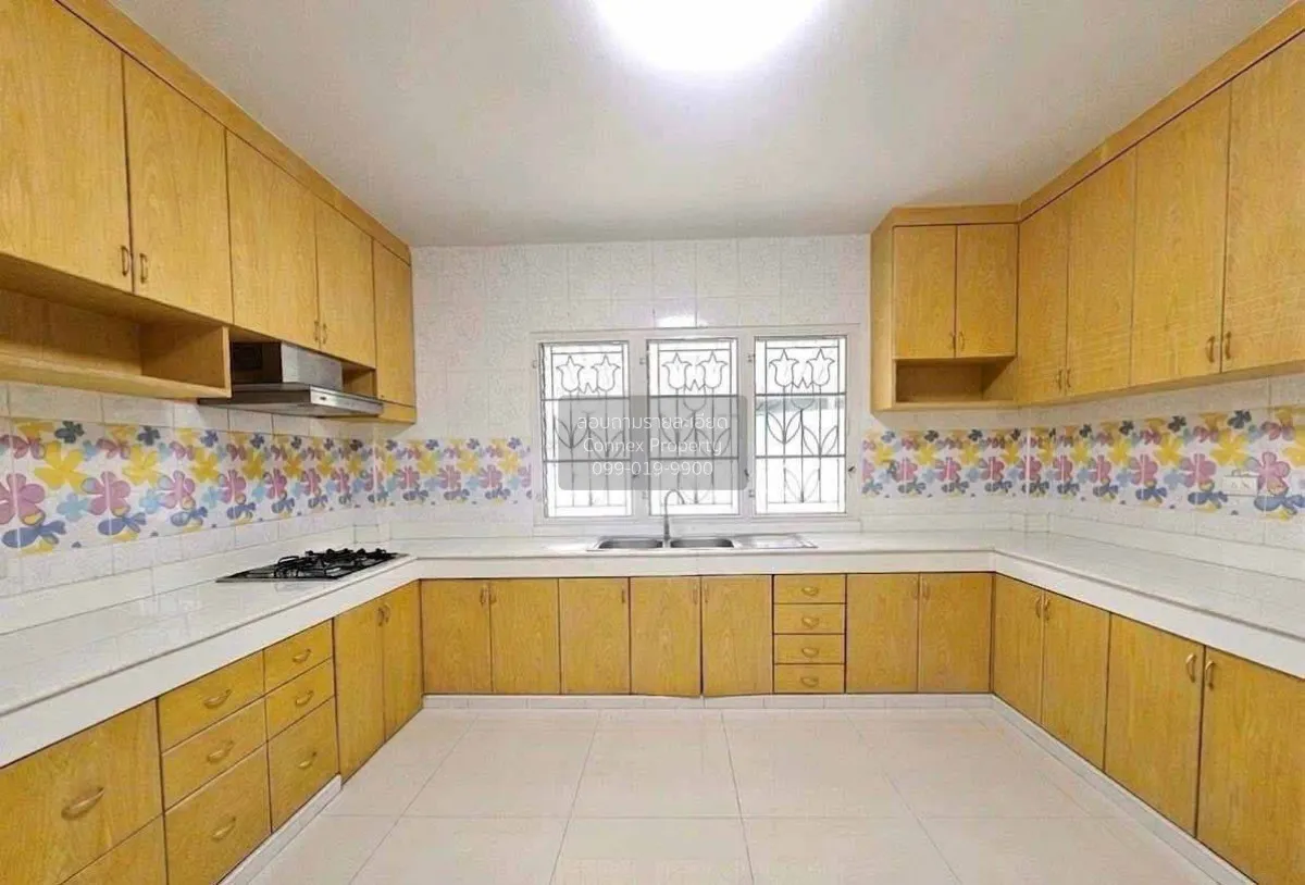 For Sale House , Baan Suan Dok Mai , wide frontage , Salathammaso 4