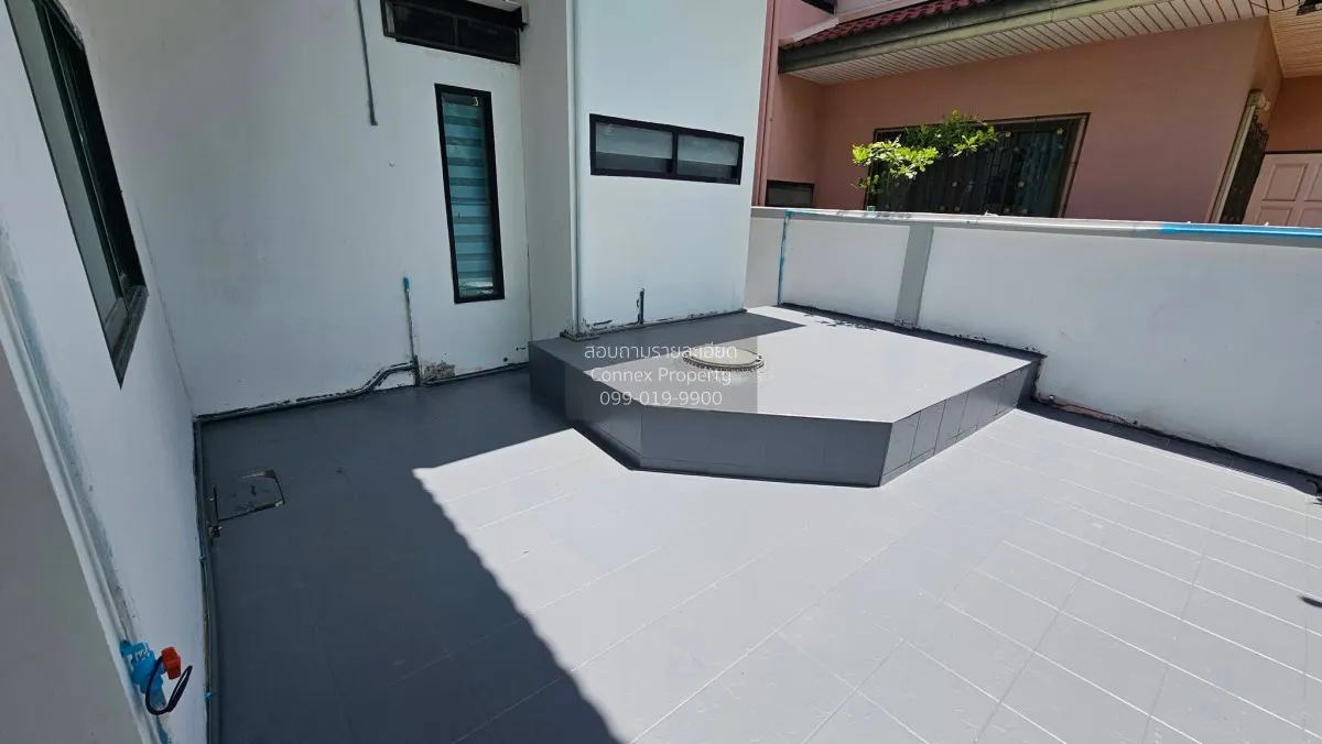 For Sale House , Baan Chalermsukniwet 9 , newly renovated , Tha R