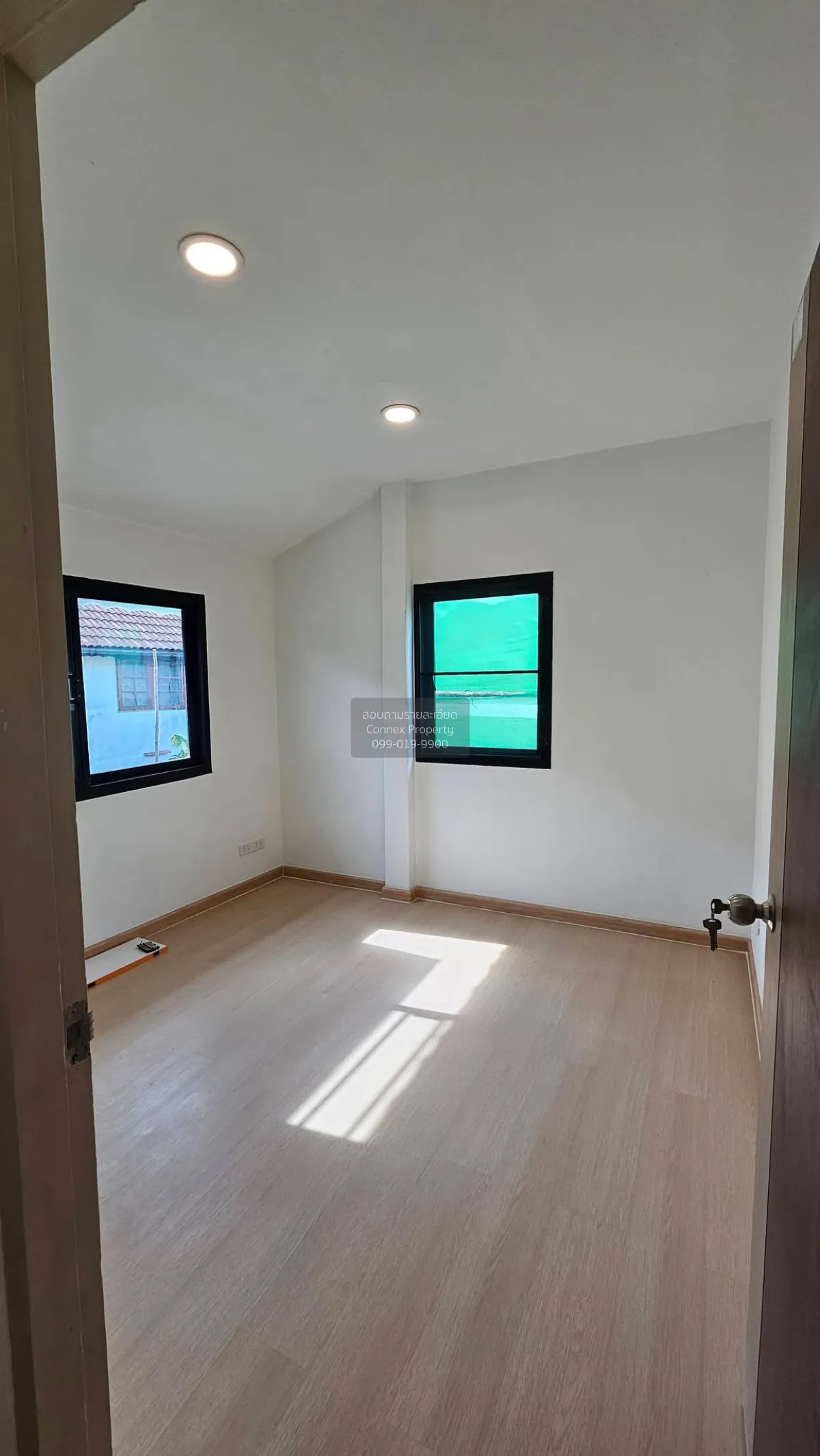 For Sale House , Baan Chalermsukniwet 9 , newly renovated , Tha R