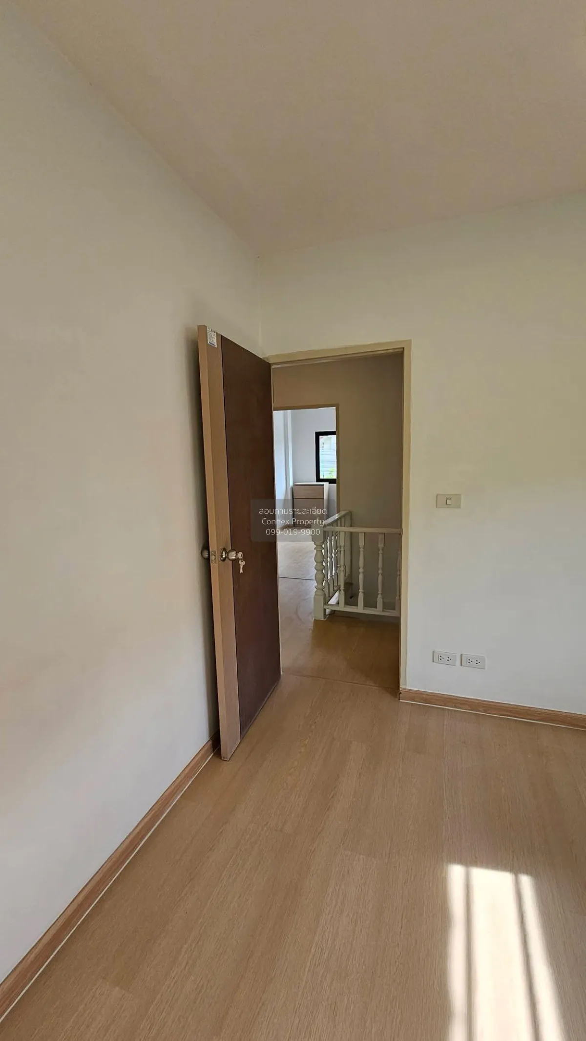For Sale House , Baan Chalermsukniwet 9 , newly renovated , Tha R