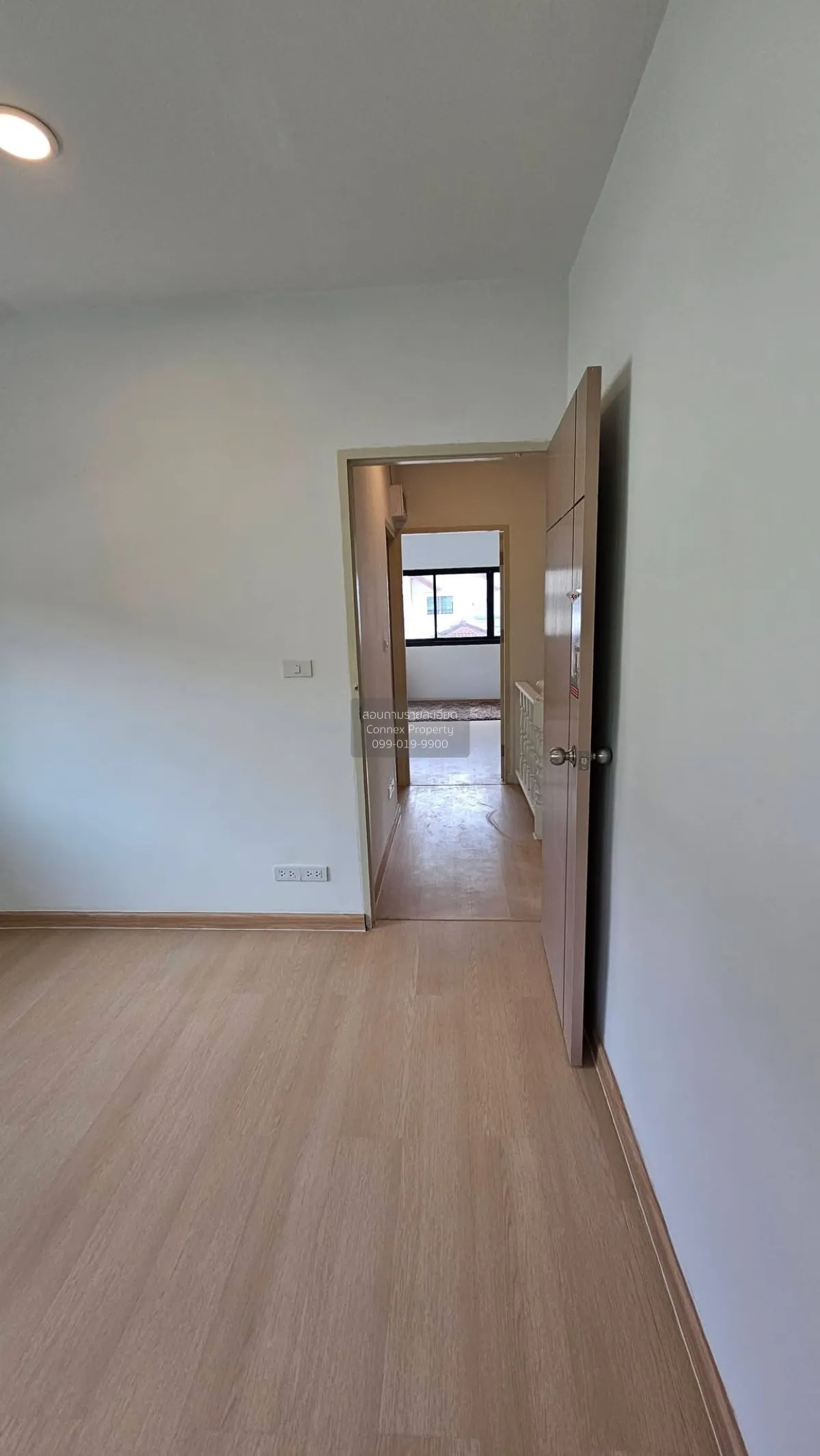 For Sale House , Baan Chalermsukniwet 9 , newly renovated , Tha R