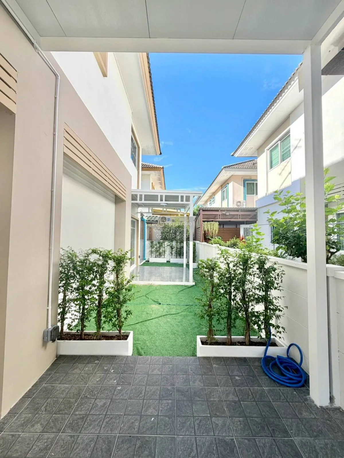 For Sale Villa Khunlai Village, Soi Wat Lad Pladuk , Bang Rak Pha 3
