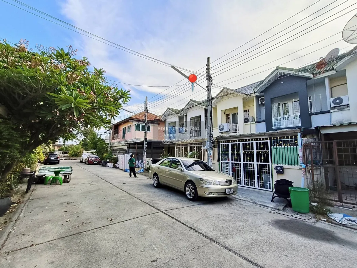 For Rent Townhouse/Townhome  , Baan Paisarn 11/1 , Samae Dam , Ba 1