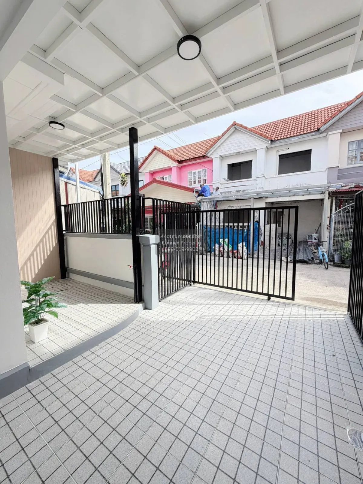 For Sale Townhouse/Townhome  , Baan Buathong 4 Baan Kluay-Sai Noi 2
