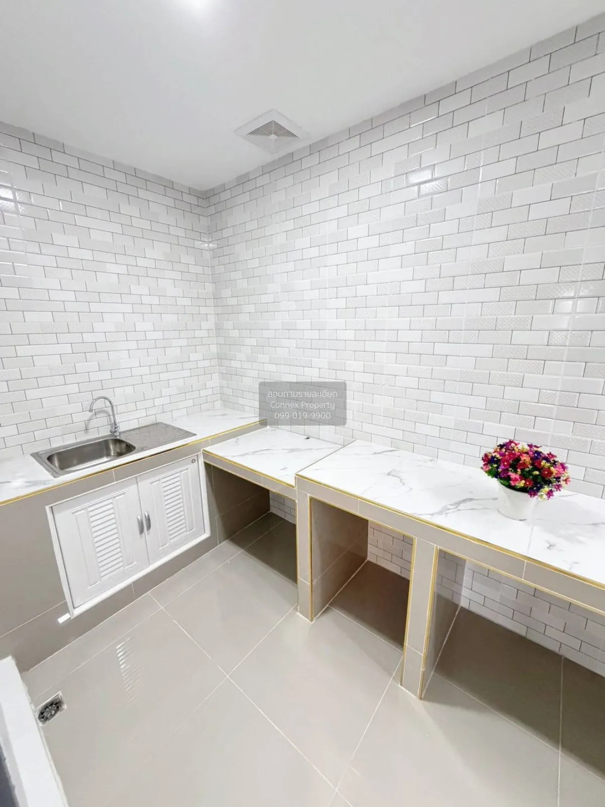 For Sale Townhouse/Townhome  , Baan Buathong 4 Baan Kluay-Sai Noi