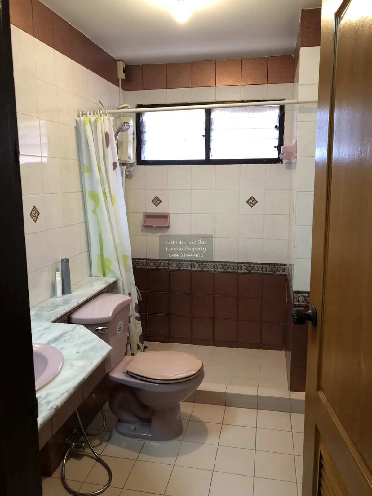 For Rent Townhouse/Townhome  , Phatchara Ville 2 , Krathum Lom , 