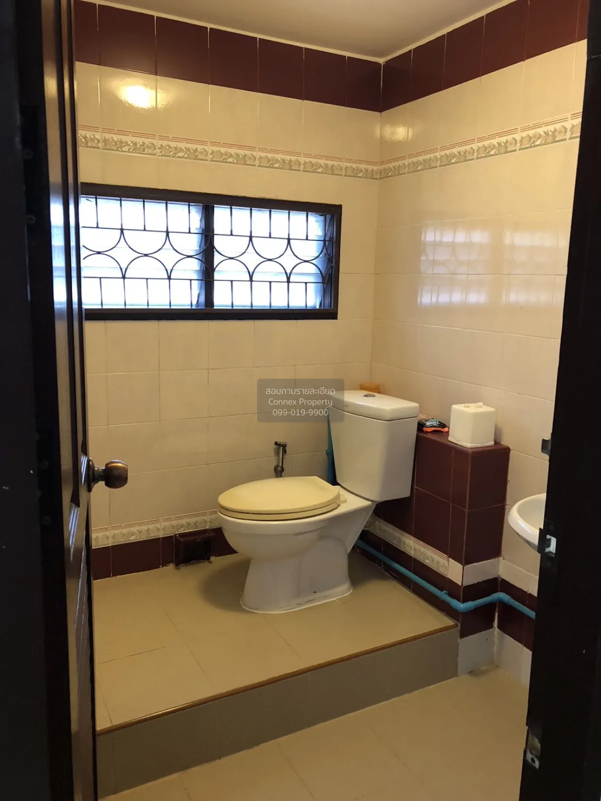 For Rent Townhouse/Townhome  , Phatchara Ville 2 , Krathum Lom , 