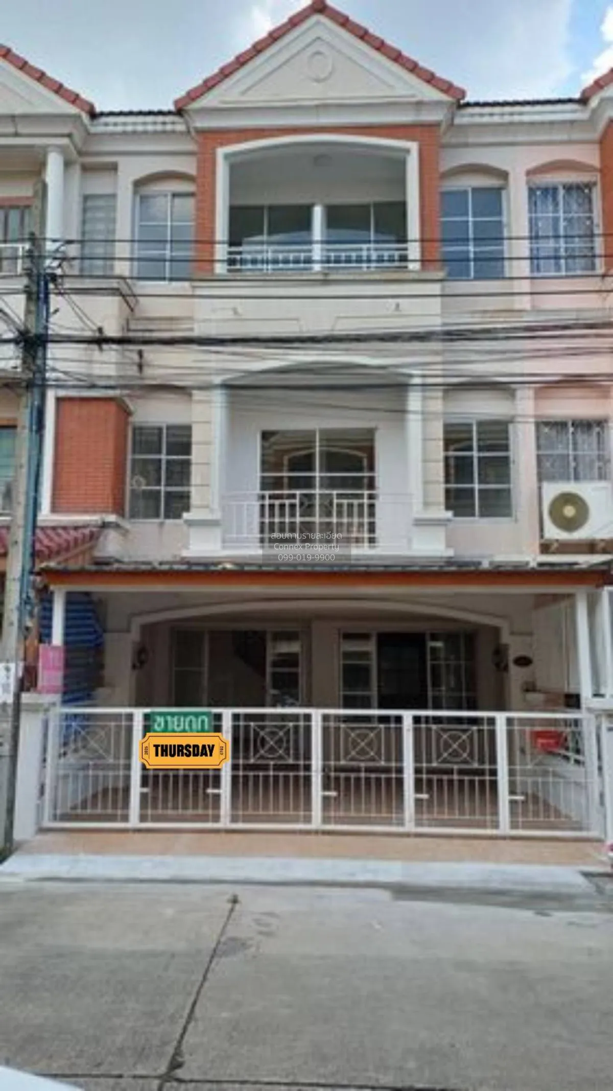 For Sale Townhouse/Townhome  , Diamond Grand Vill  Nuanchan , MRT 1