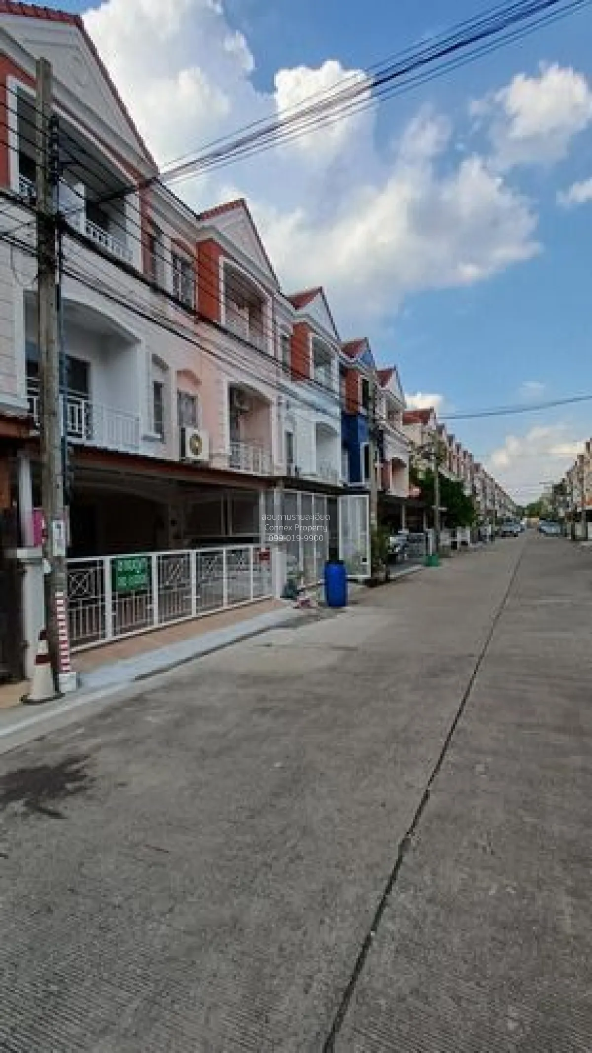 For Sale Townhouse/Townhome  , Diamond Grand Vill  Nuanchan , MRT 2