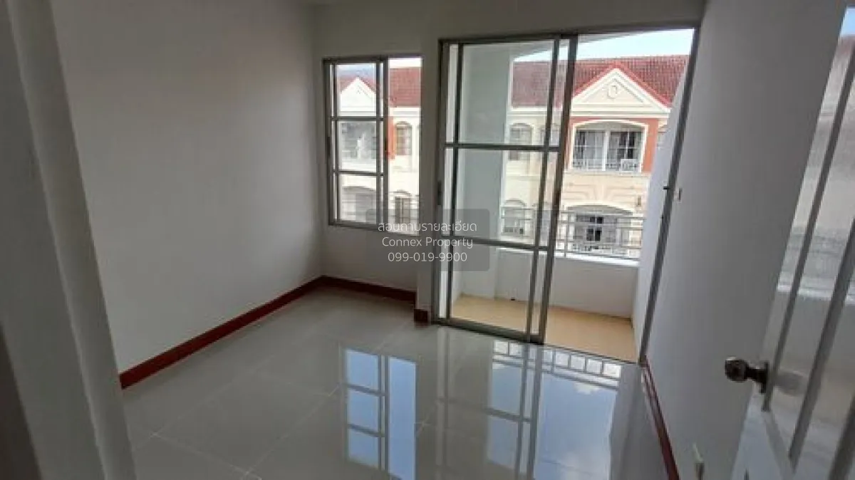 For Sale Townhouse/Townhome  , Diamond Grand Vill  Nuanchan , MRT