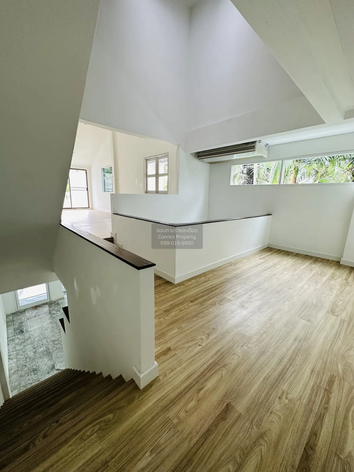 For Rent Townhouse/Townhome  , Kretkaew  Rattanathibet 26 , corne