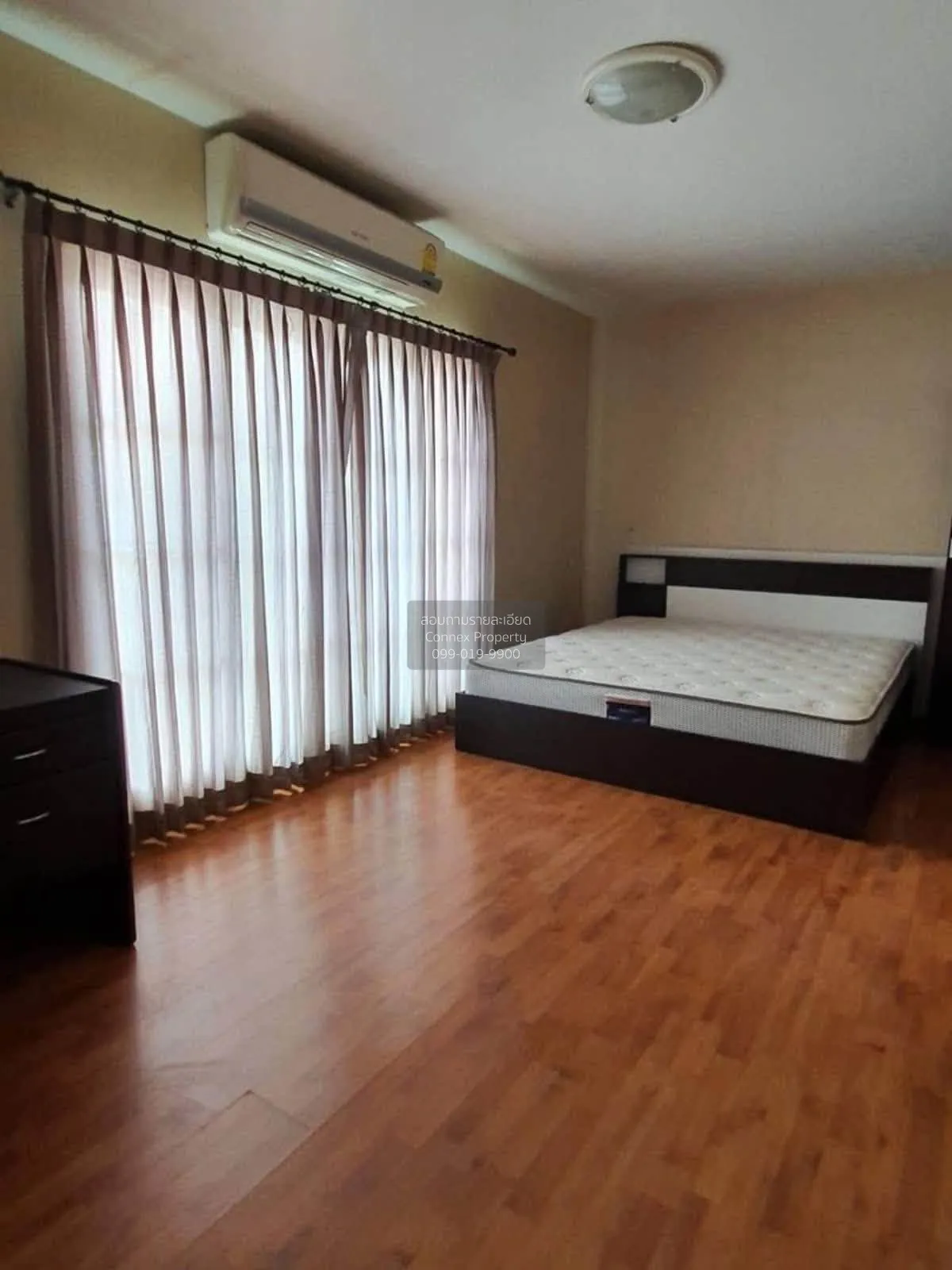 For Rent Townhouse/Townhome  , Casa City Ladprao , corner unit , 
