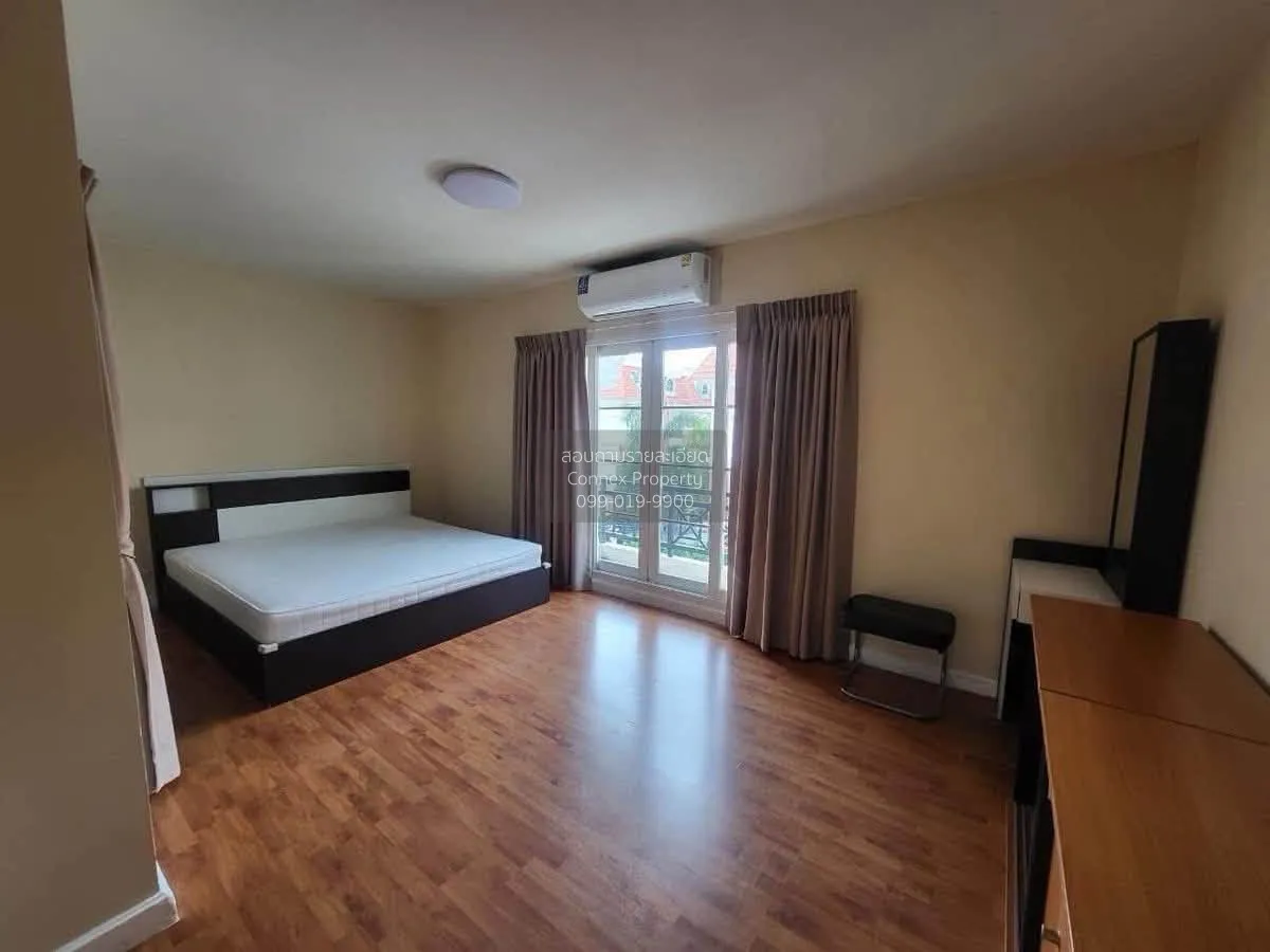 For Rent Townhouse/Townhome  , Casa City Ladprao , corner unit , 