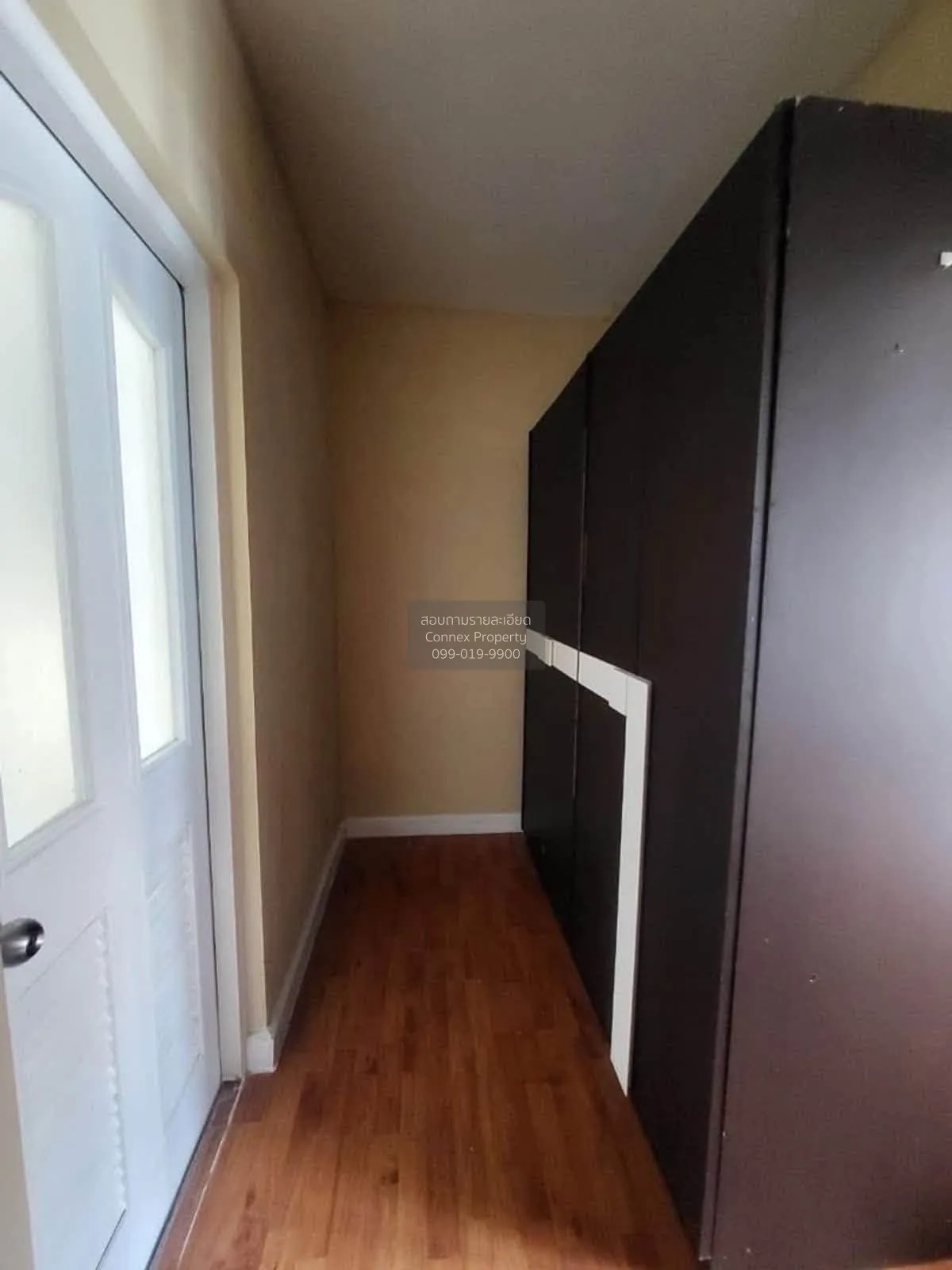 For Rent Townhouse/Townhome  , Casa City Ladprao , corner unit , 
