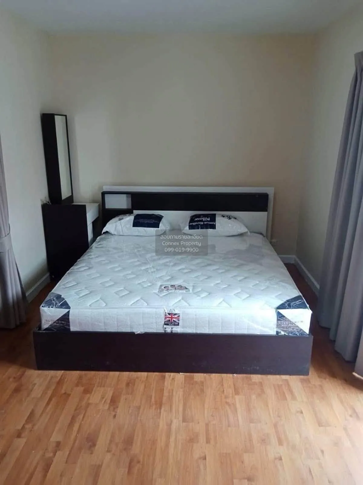 For Rent Townhouse/Townhome  , Casa City Ladprao , corner unit , 