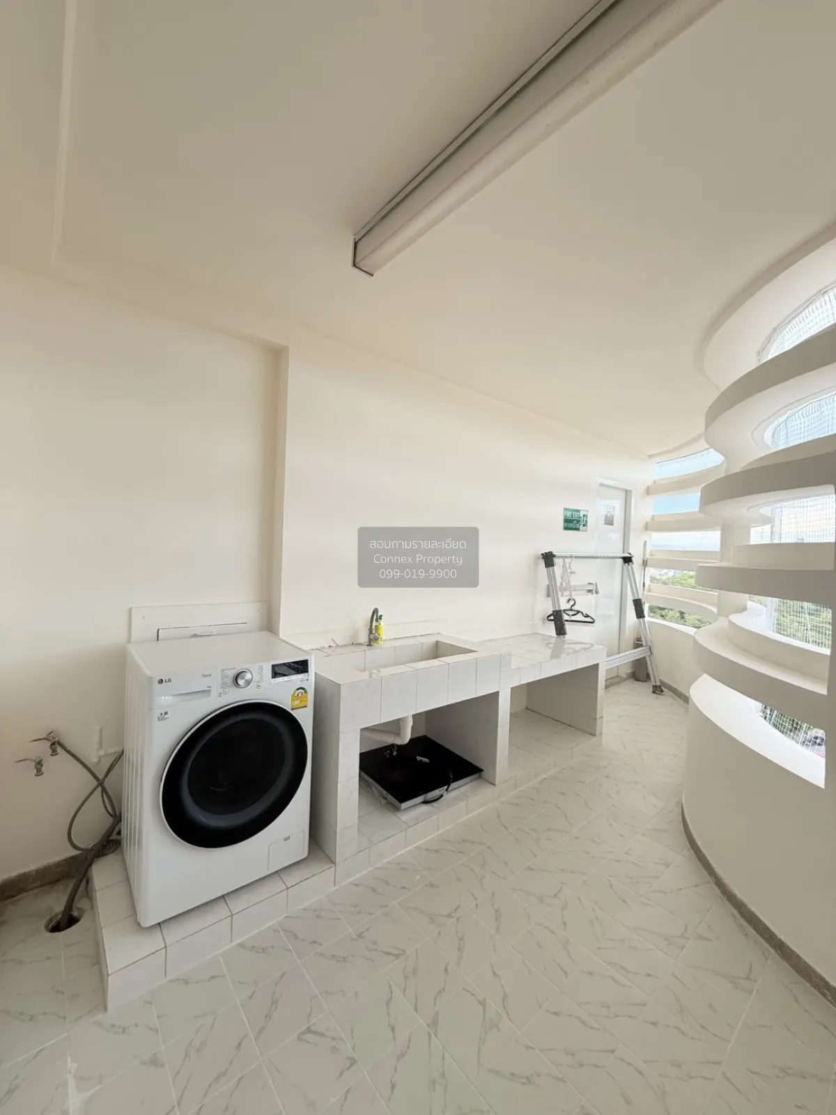 เช่าคอนโด  รอยัลคลิฟการ์เด้น คอนโดมิเนียม หนองปรือ บางละมุง ชลบุร