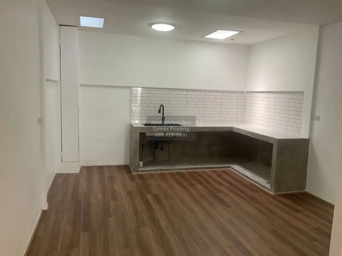 For Rent Townhouse/Townhome  , Sathit Villa Sukhumvit 101/1 , Ban