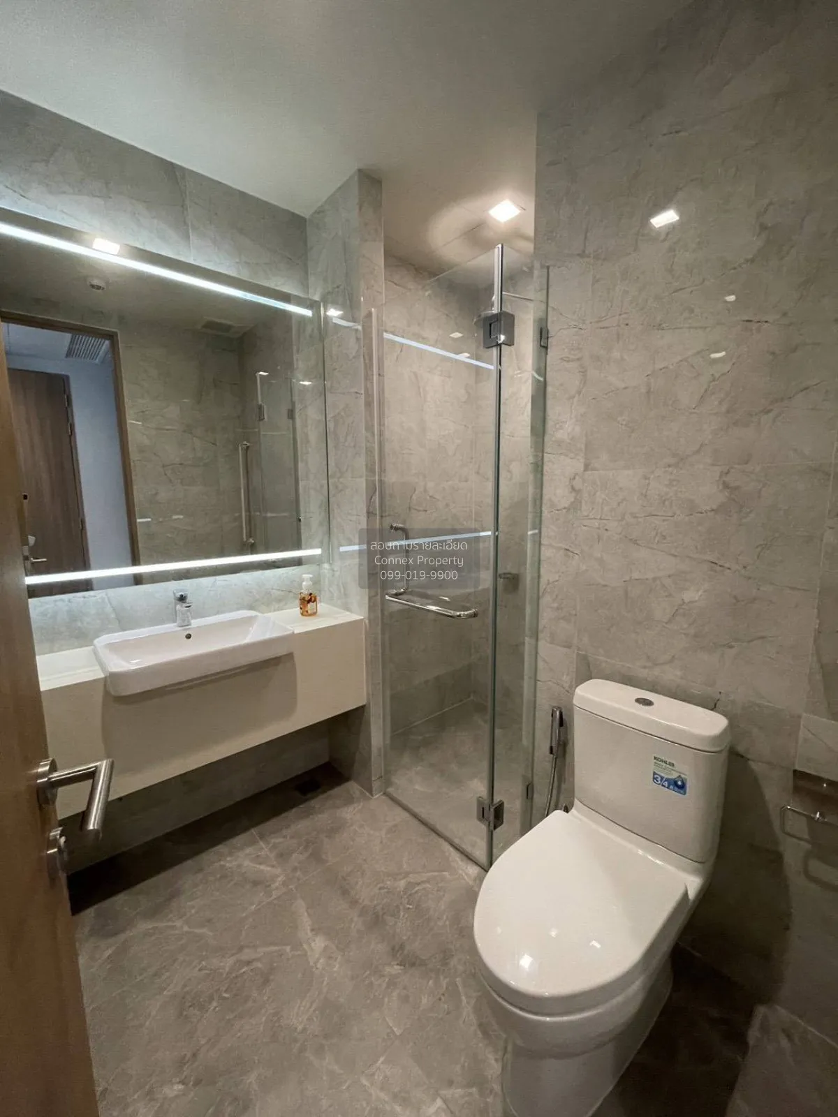 For Rent Condo , Noble Around Sukhumvit 33 , BTS-Phrom Phong , Kh