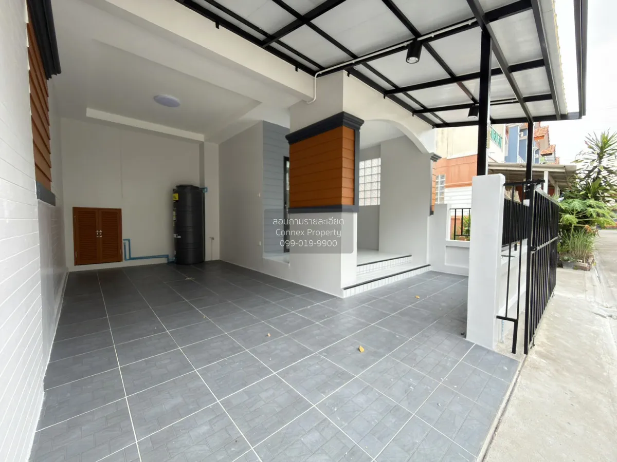 For Sale Townhouse/Townhome  , Silpakarn Park 5  Wongwaen - Ratta