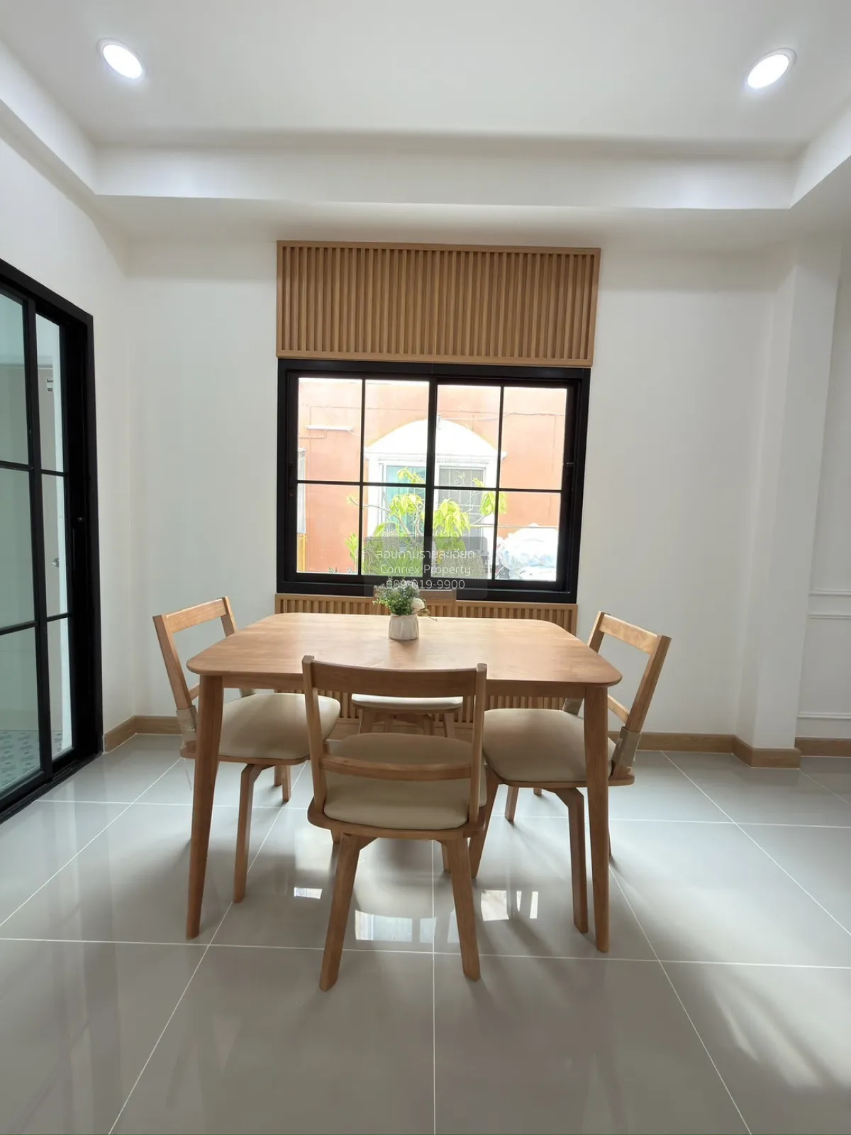For Sale Townhouse/Townhome  , Silpakarn Park 5  Wongwaen - Ratta