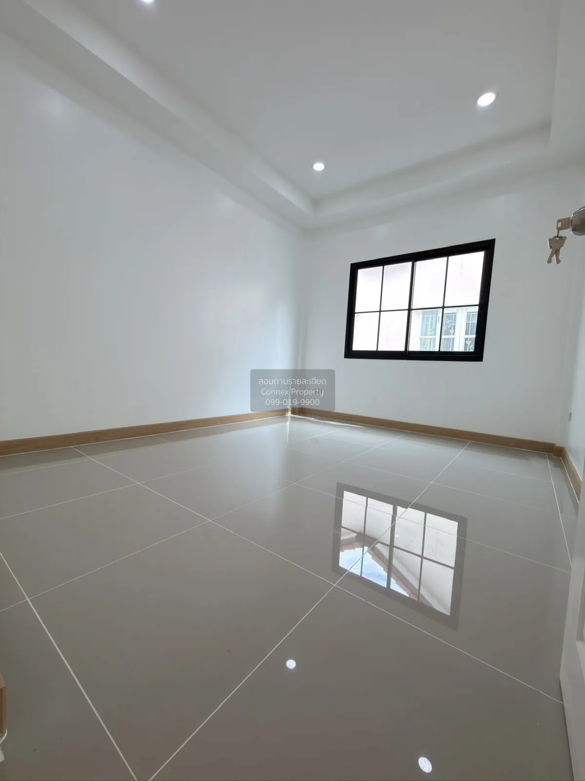 For Sale Townhouse/Townhome  , Silpakarn Park 5  Wongwaen - Ratta