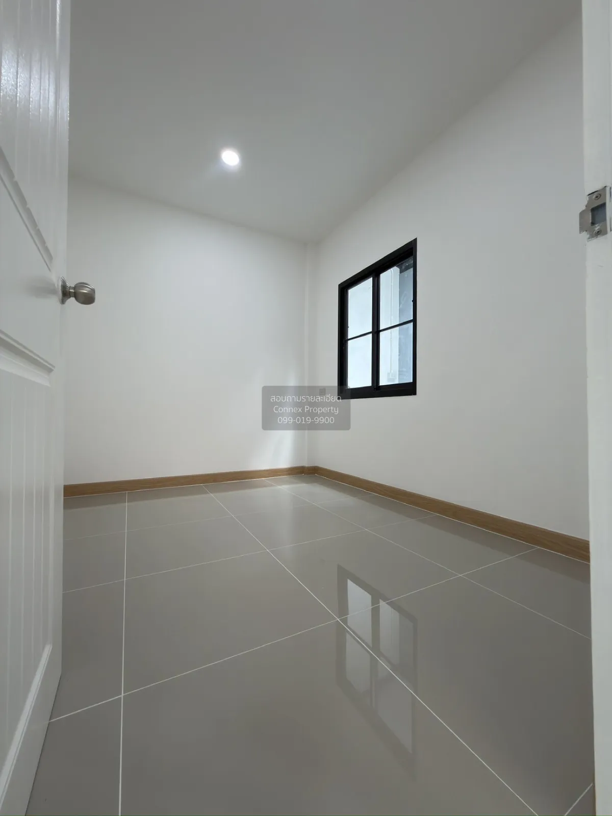 For Sale Townhouse/Townhome  , Silpakarn Park 5  Wongwaen - Ratta