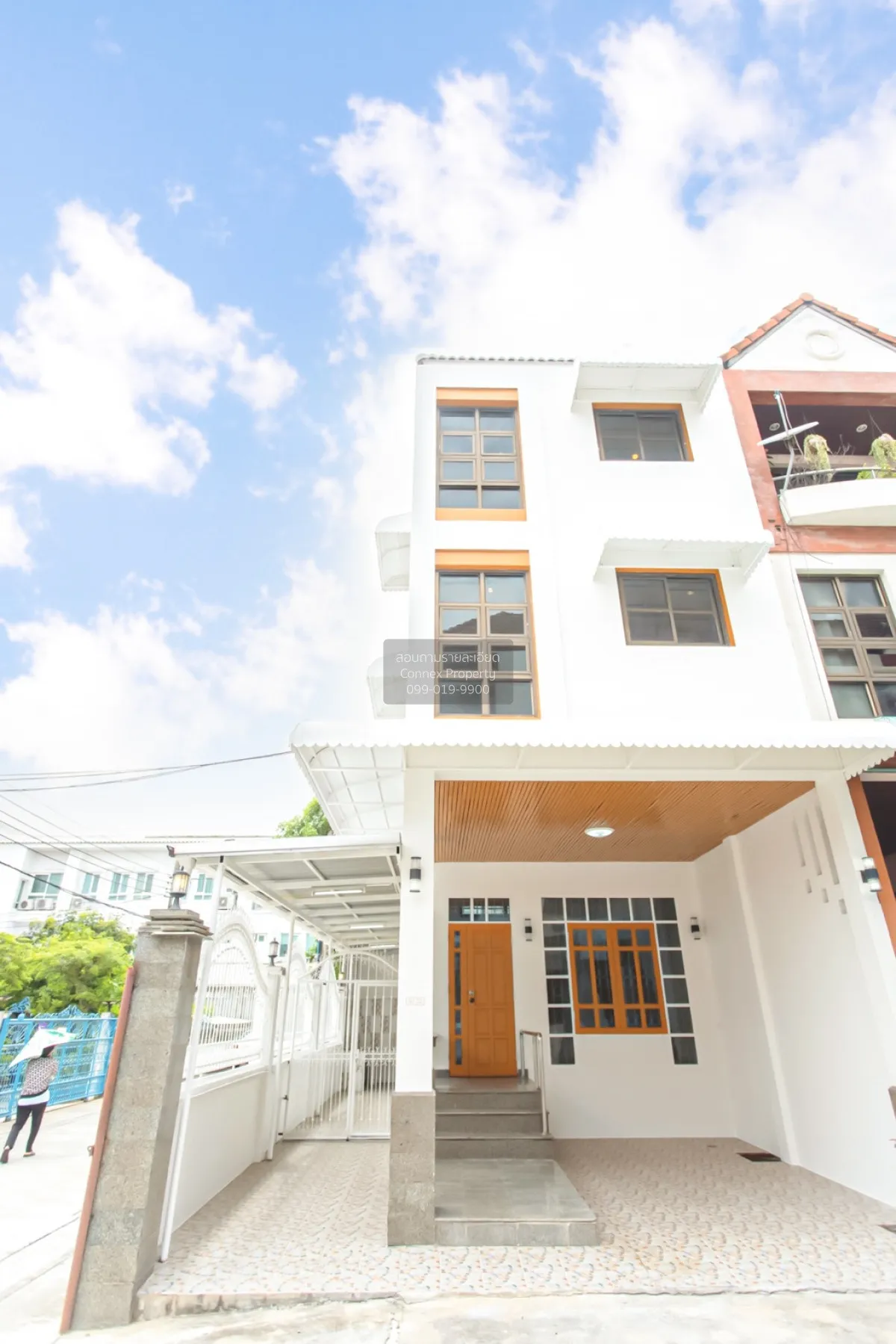 ขายทาวน์เฮ้าส์ 3.5 ชั้น โชคชัย 4 แยก 92 ลาดพร้าว เขต ลาดพร้าว กรุ 1