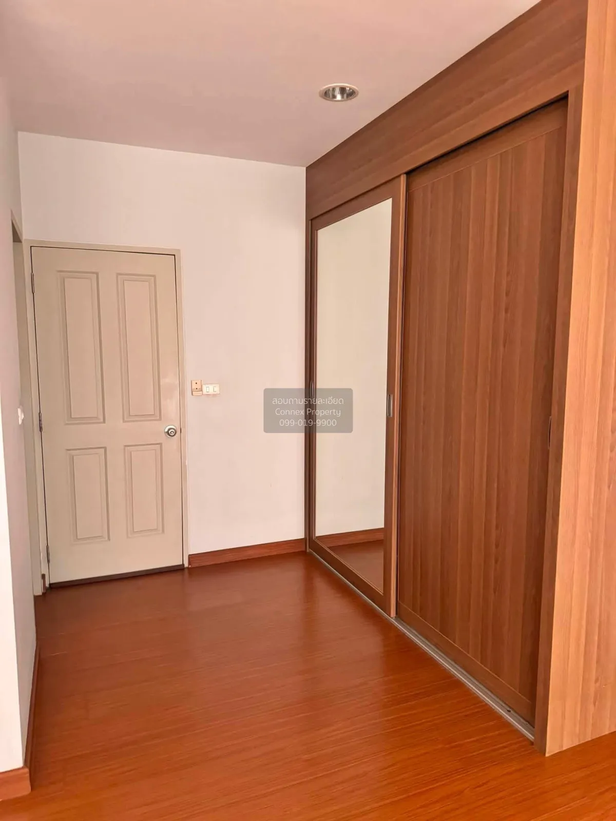 For Sale Townhouse/Townhome  , Baan Klang Krung The Royal Vienna 