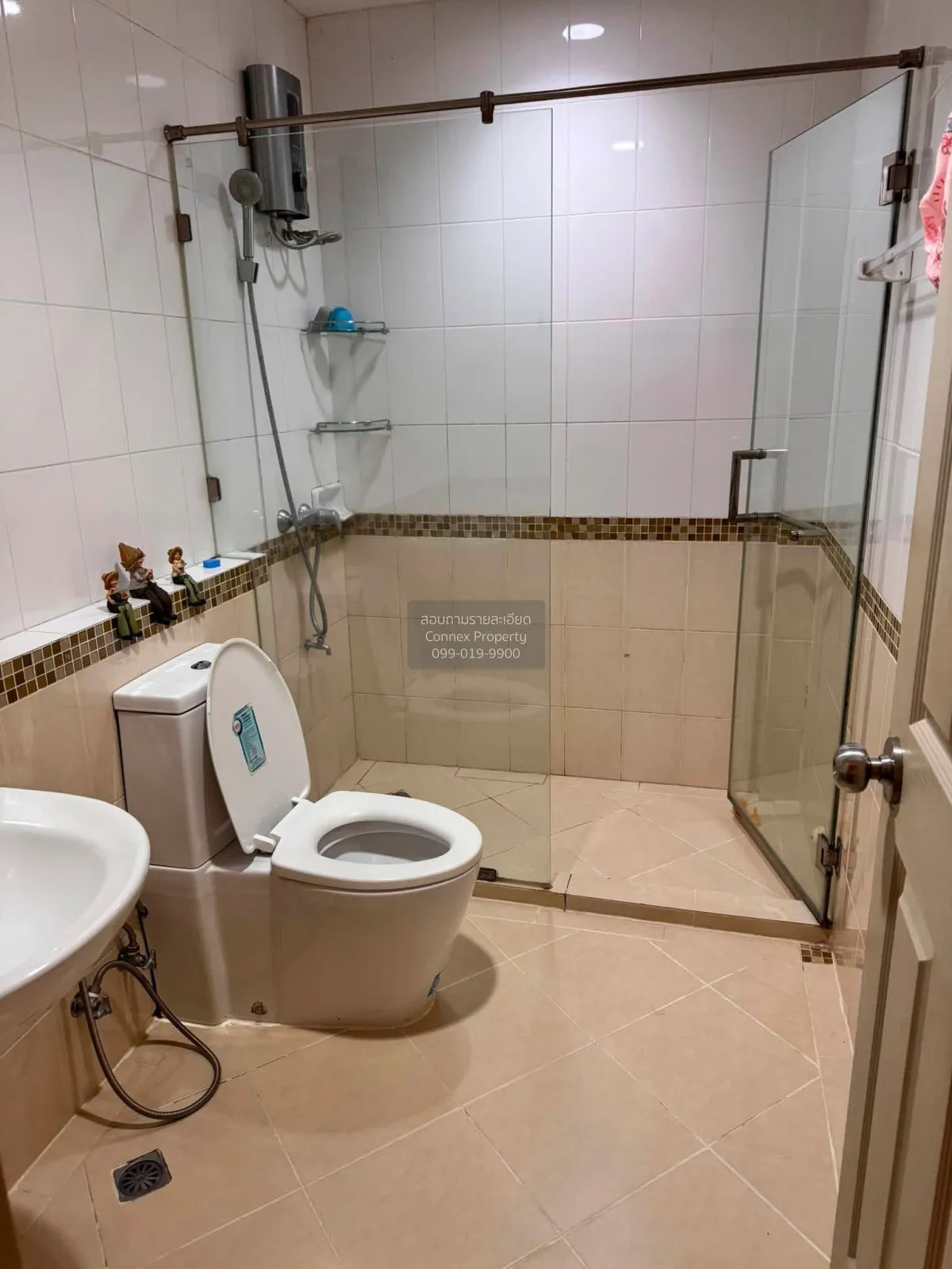 For Sale Townhouse/Townhome  , Baan Klang Krung The Royal Vienna 