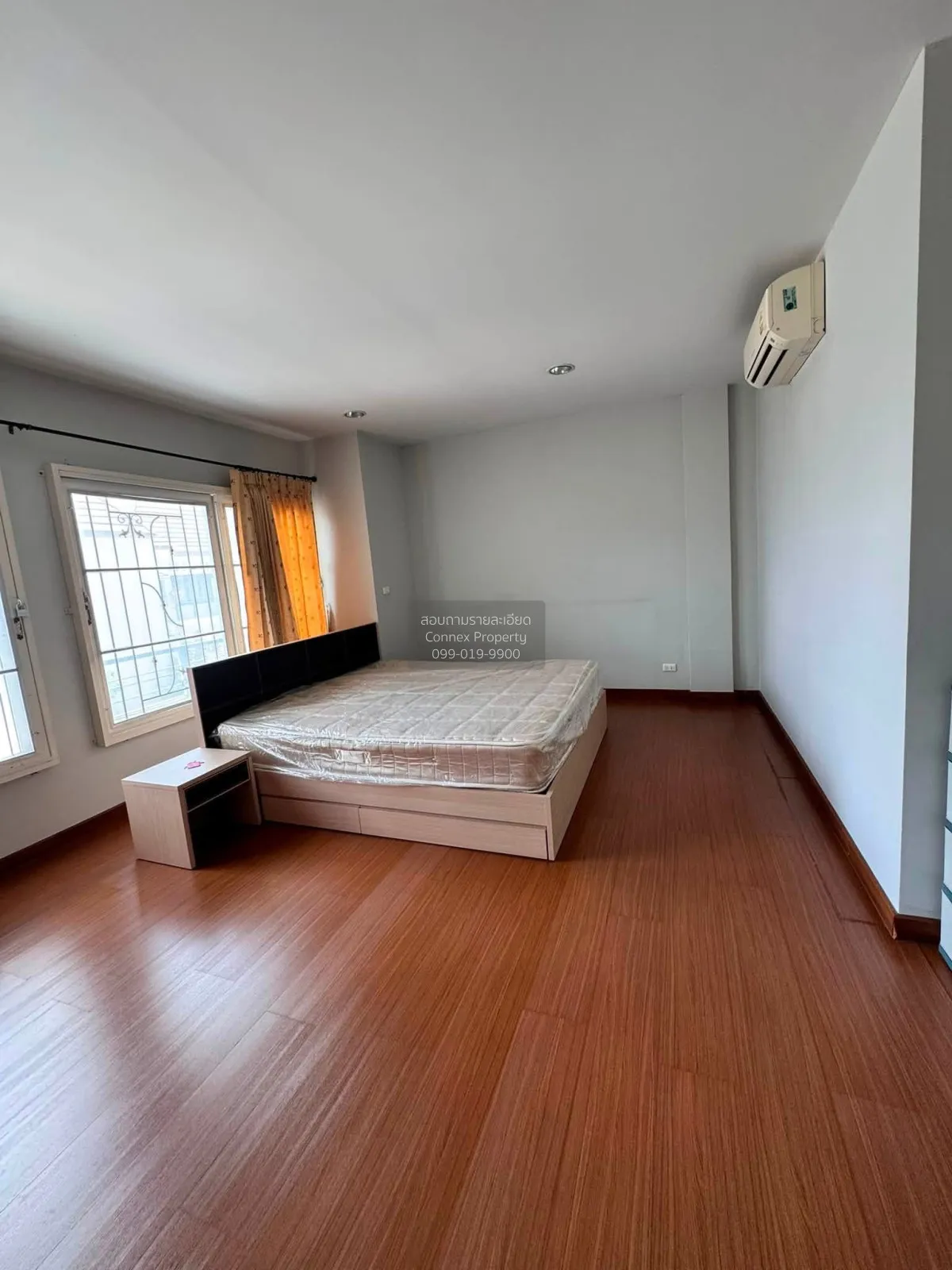 For Sale Townhouse/Townhome  , Baan Klang Krung The Royal Vienna 