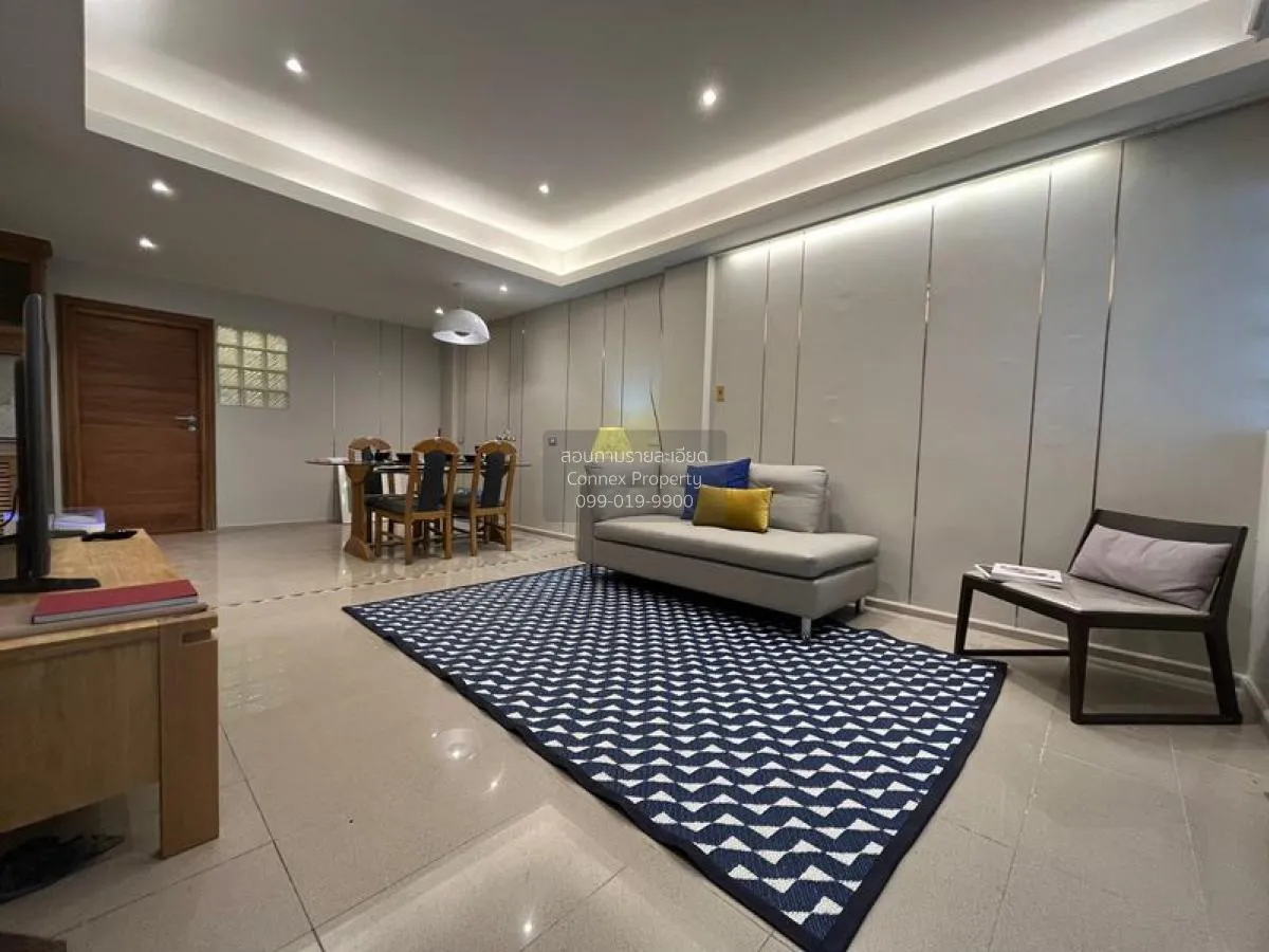 For Sale townhome 4 fl 70 sqm Soi Wachiratham Sathit 8 , Lat Krab 2