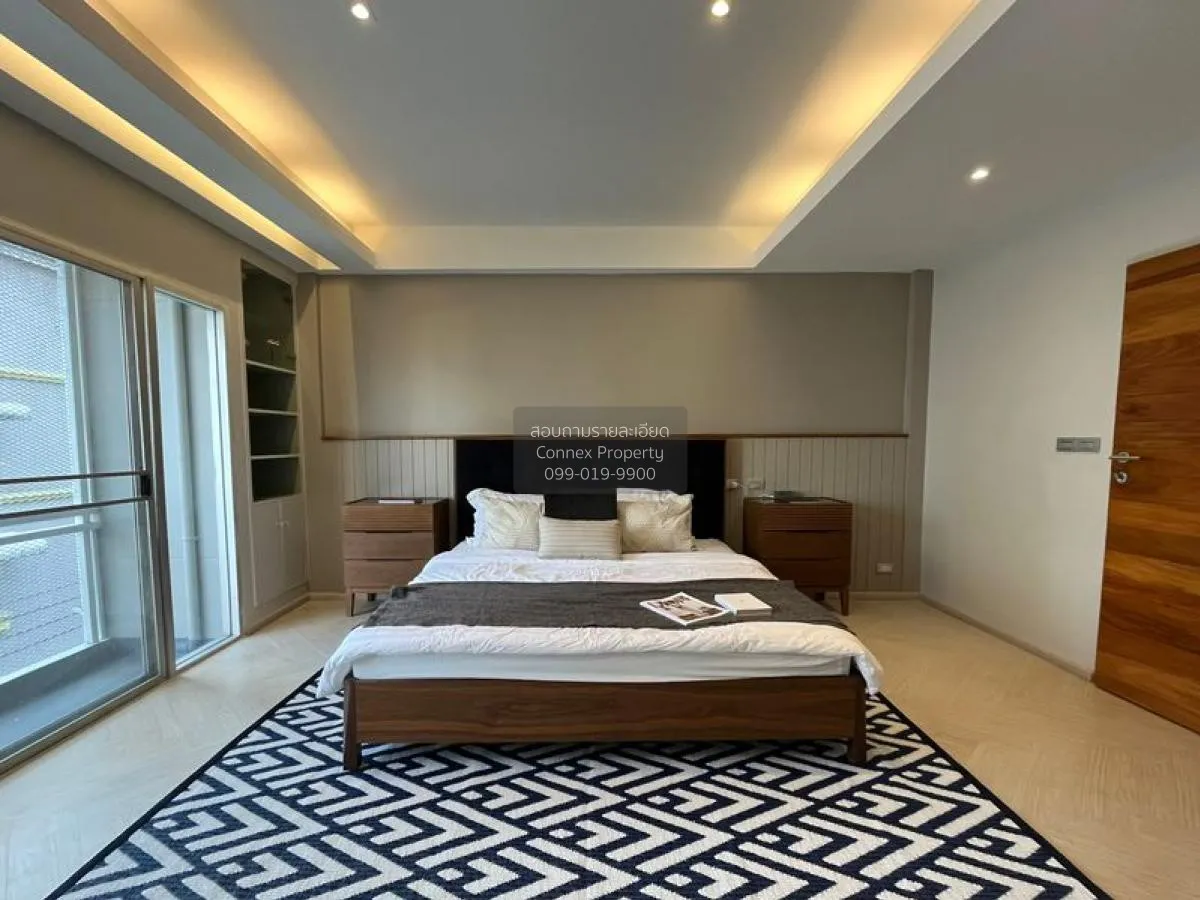 For Sale townhome 4 fl 70 sqm Soi Wachiratham Sathit 8 , Lat Krab