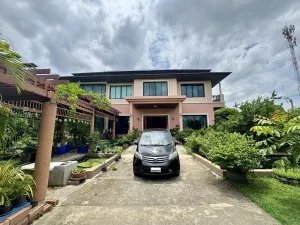 Luxury 2-storey double volume house with swimming pool and garden, Soi Petchkasem 88 