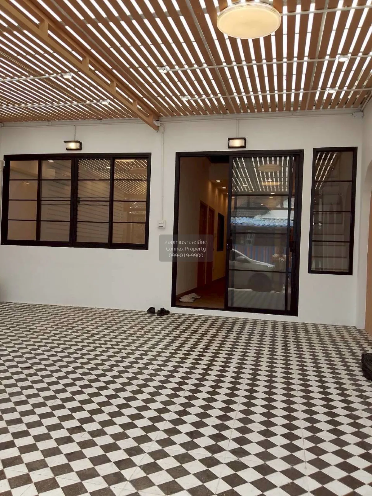 ขายบ้านทอรุ้ง นวมินทร์ 111   แยก 3 หน้ากว้าง รีโนเวทใหม่ นวมินทร์ 3