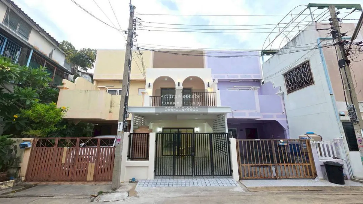 For Sale Townhouse/Townhome  , Baan Rattanathibet , newly renovat 1