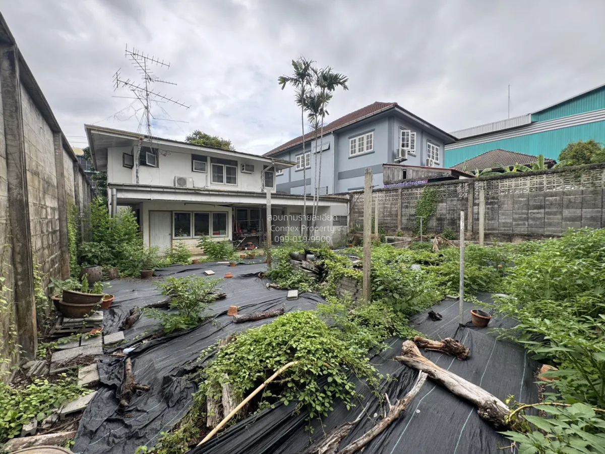 ขายบ้านพร้อมที่ดิน  105 ตรว.  ย่านตลิ่งชัน ใกล้ทางพิเศษประจิมรัถย
