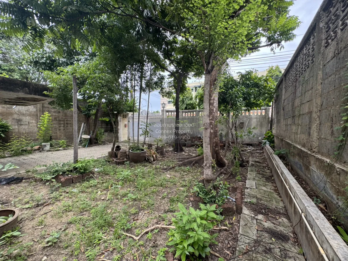 ขายบ้านพร้อมที่ดิน  105 ตรว.  ย่านตลิ่งชัน ใกล้ทางพิเศษประจิมรัถย