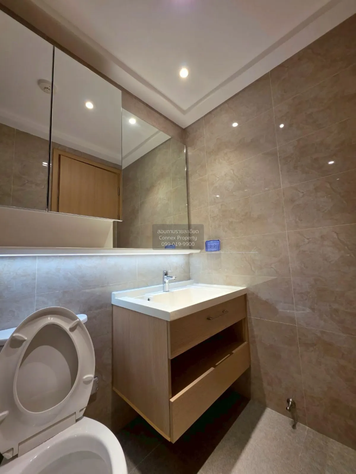 For Rent Condo , Regal Sathon - Naradhiwas , BTS-Chong Nonsi , Th