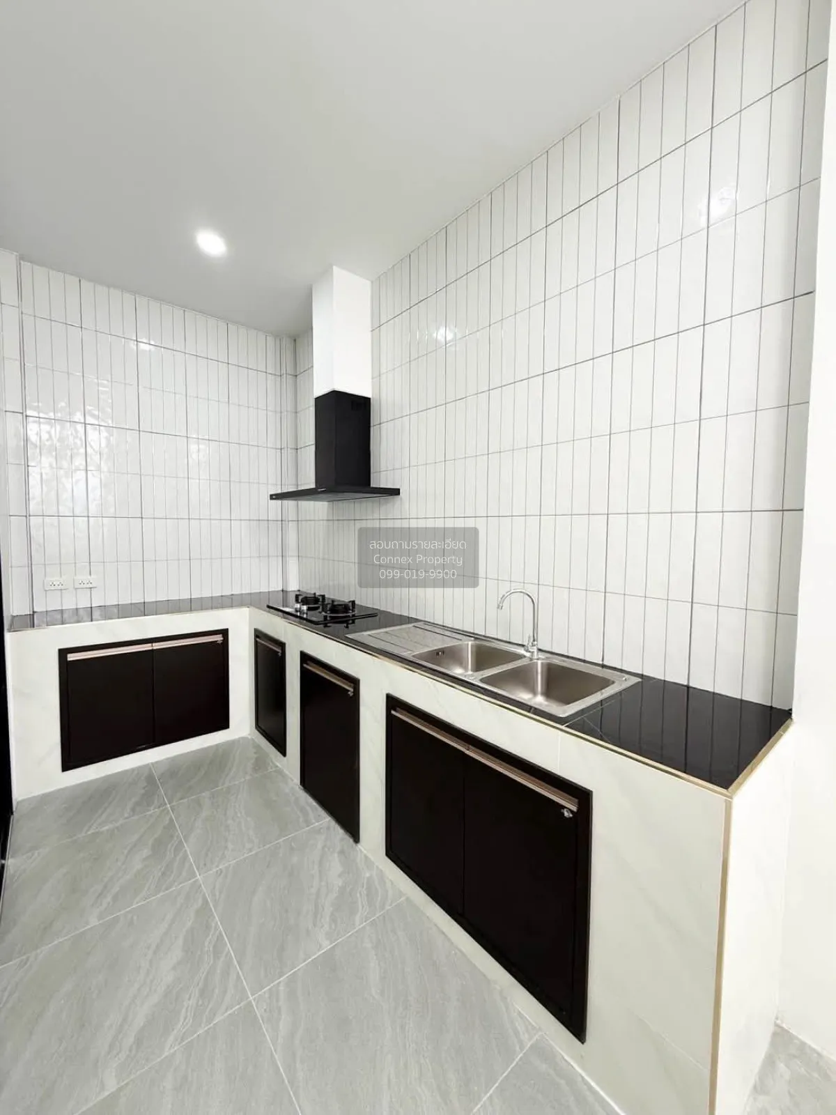 For Sale Townhouse/Townhome  , Sri Suchart Grand View 3 , Ratsada