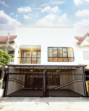 For Sale Zigzag House, Ladprao 93, Yaek 6 , wide frontage , newly renovated , Phlapphla , Wang Thong Lang , Bangkok , CX-165086